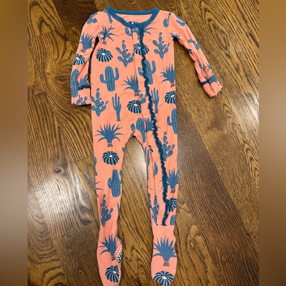 Size 9-12 months Kickee Pants Strawberry Cactus Ruffle Button-Up Footie